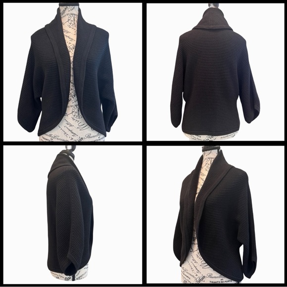 Todd & Duncan Women's Cashmere Kimono Sweater. Black. Small - Picture 11 of 11